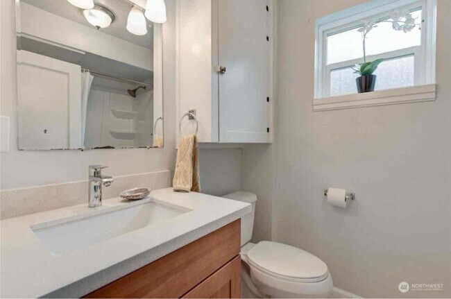 Foto del edificio - 8147 9th Ave SW