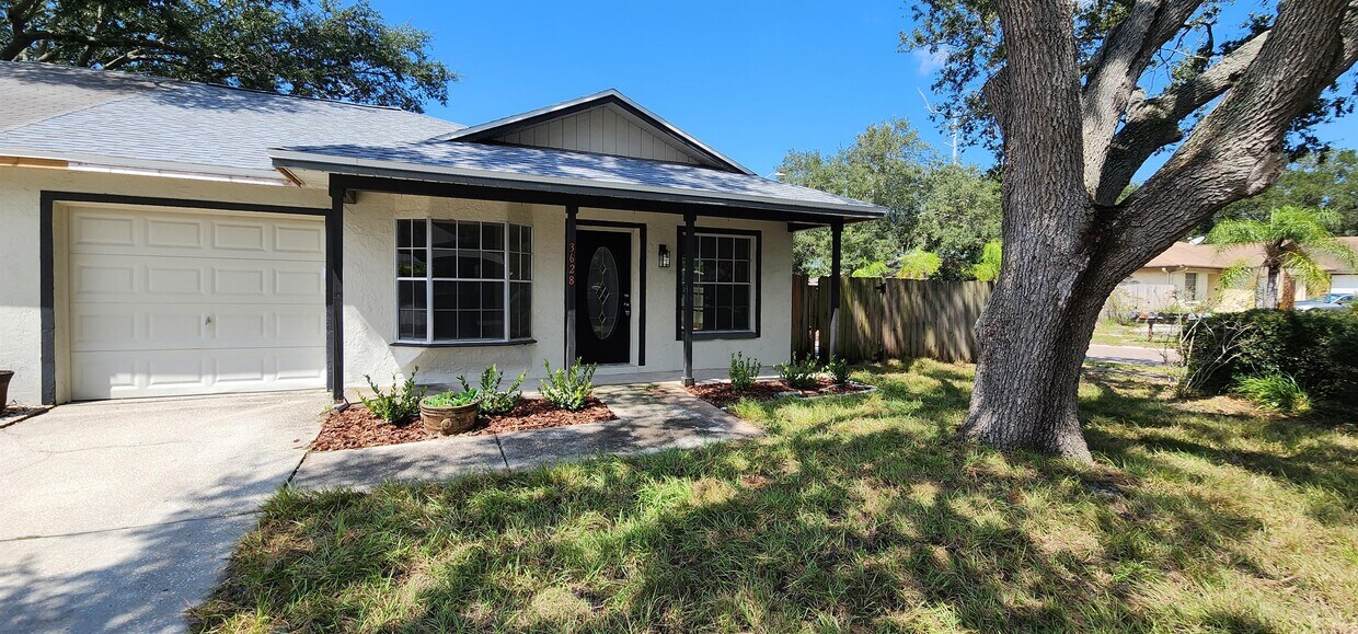 3628 Randall Ct, Palm Harbor, FL 34684