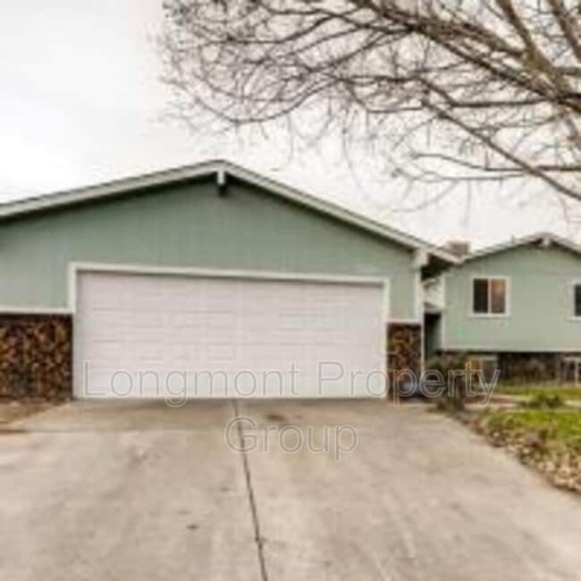 Photo - 2525 Lanyon Dr House