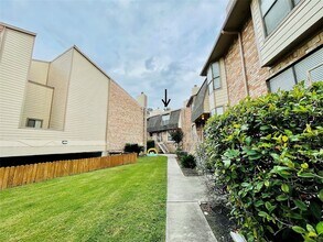 Building Photo - 2103 Place Rebecca Ln