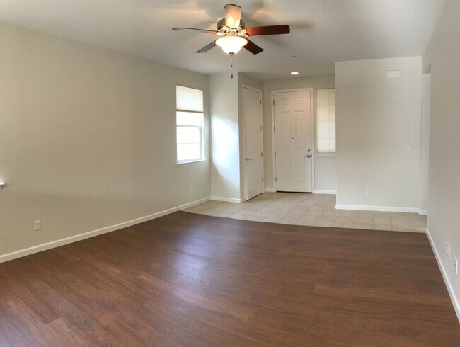 Foto del edificio - 55+ Community Home in Great Condition!