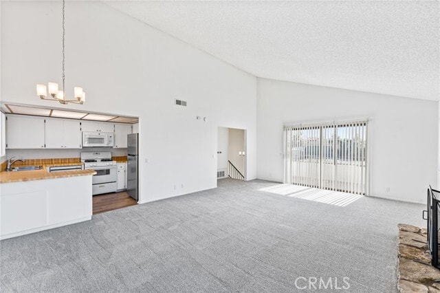 Building Photo - 503 Avenida Victoria