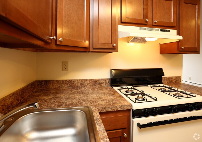 Presidential Court Apartments Rentals Runnemede, NJ