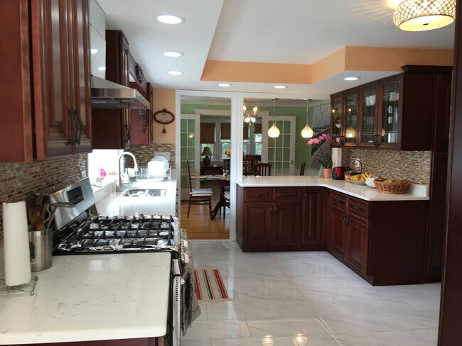 Cocina - 340 Common St