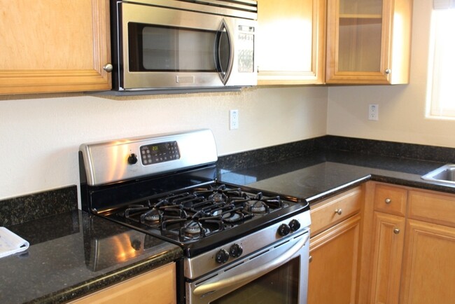 Foto del edificio - 1Bed/1Bath Condo in Oceanside~ Los Morros ...