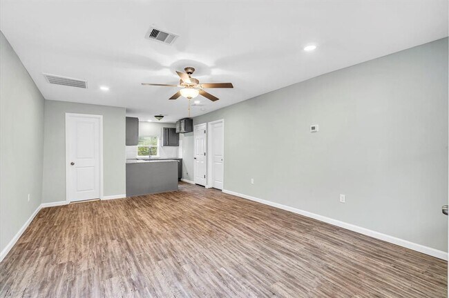 Building Photo - 3208 Holman St