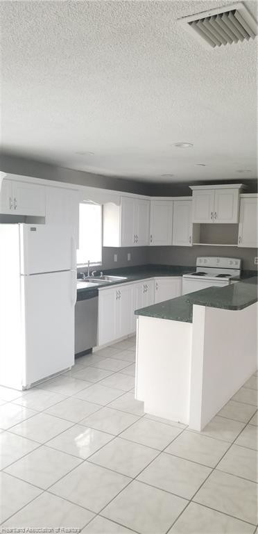 Building Photo - 3604 Aston Martin Dr