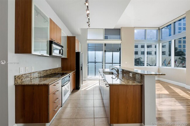 Building Photo - 9055 SW 73rd Ct