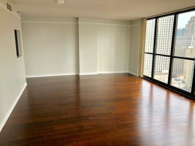 Foto del edificio - 10 E Ontario St