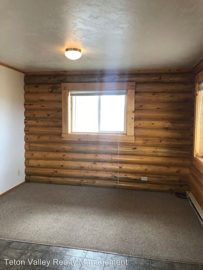 Building Photo - 4760 S 500 W