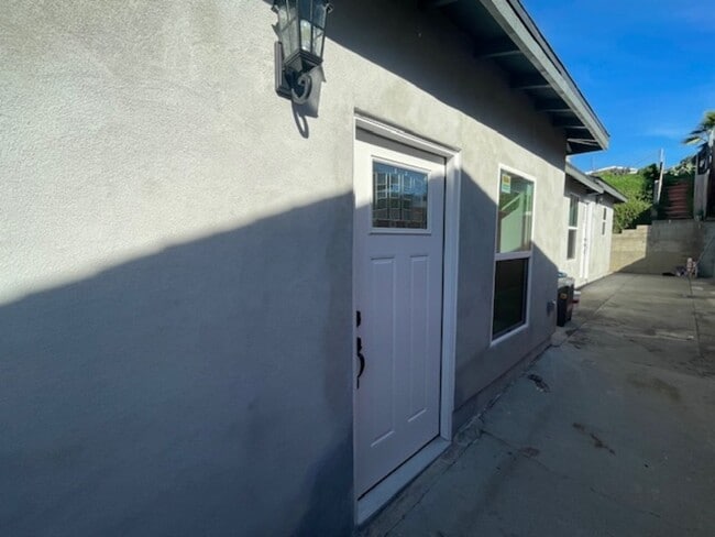 Foto del edificio - 2145 Calle Serena