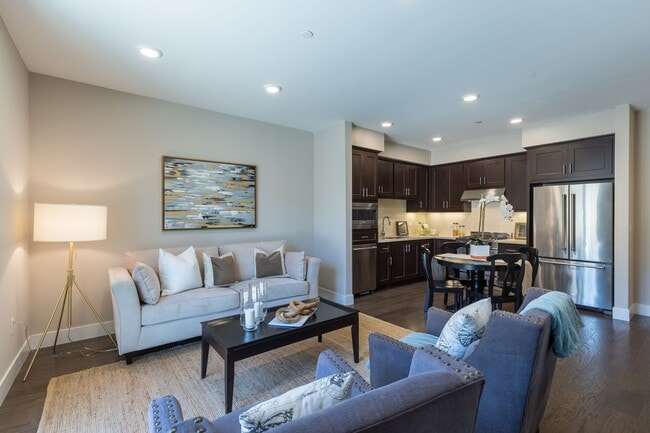 Building Photo - 1281 Homestead Ave