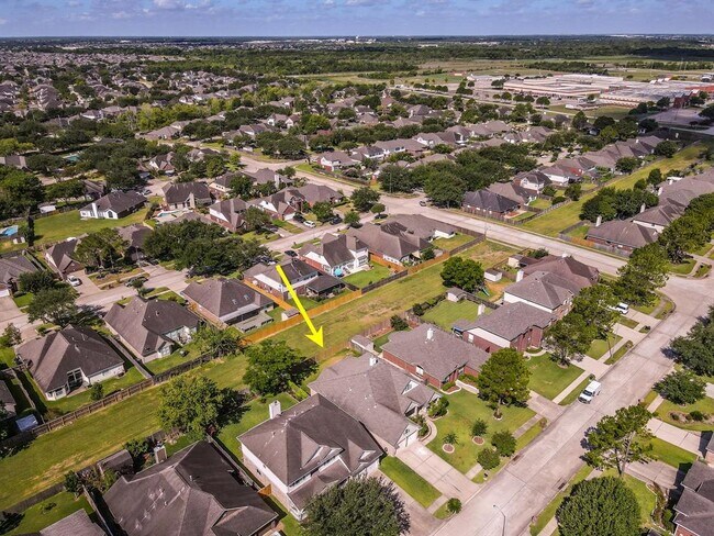 Building Photo - 10418 Chelsea Brook Ln