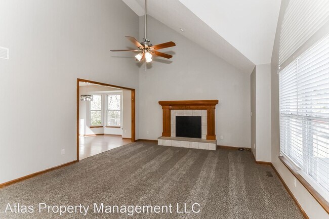 Building Photo - 3 br, 2.5 bath House - 126 Apple Valley Pkwy