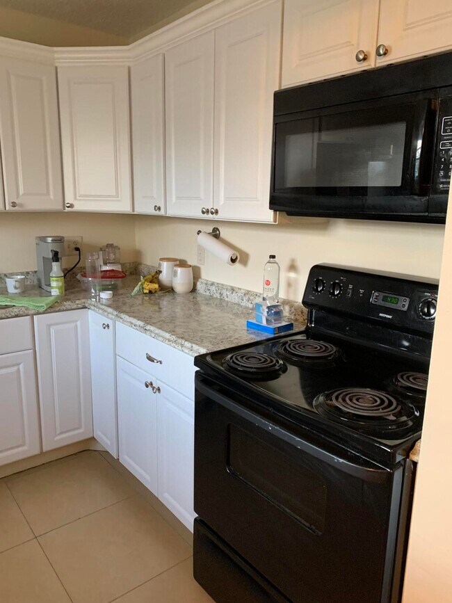 Foto del edificio - 2929 Zorno Way