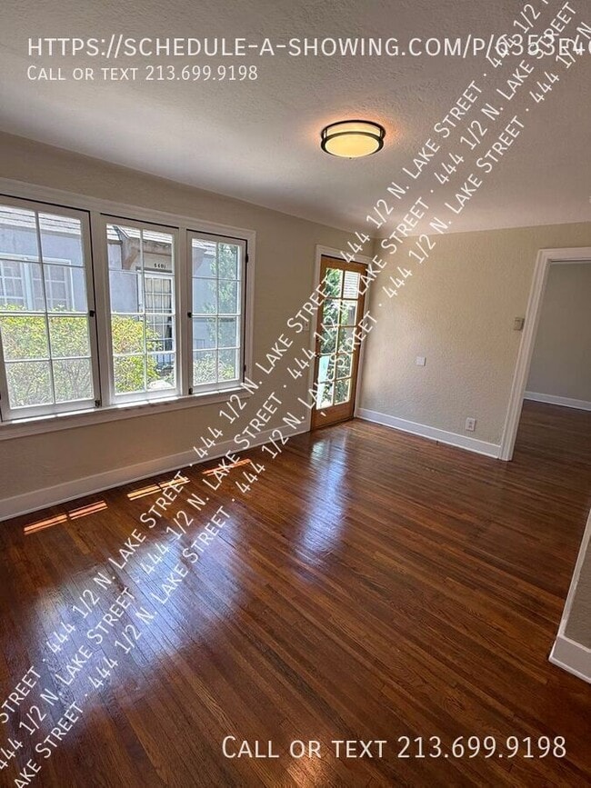 Foto del edificio - 444 1/2 N. Lake Street-