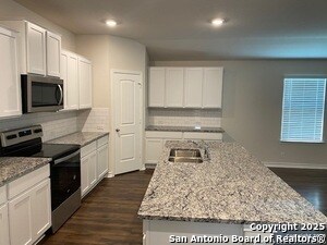 Building Photo - 416 Red River