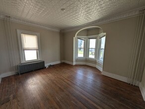 Building Photo - 31 Central Ave