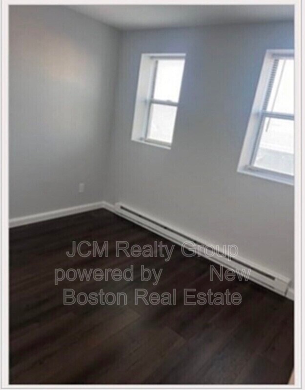 Building Photo - 56 Johnson St