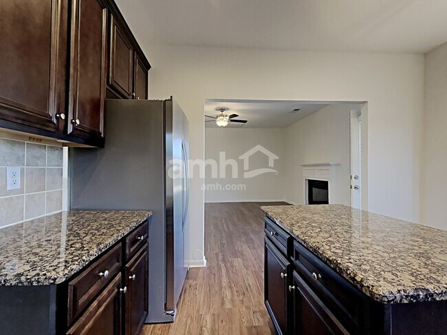 Building Photo - 4740 Baldwin Dr