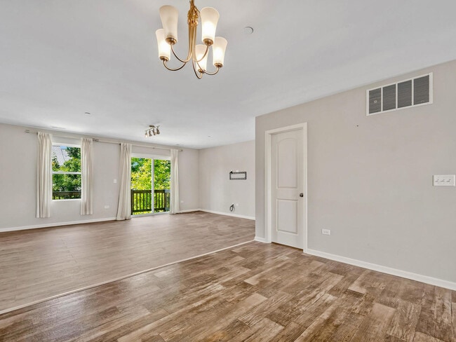 Building Photo - 1464 Lake Ridge Ct