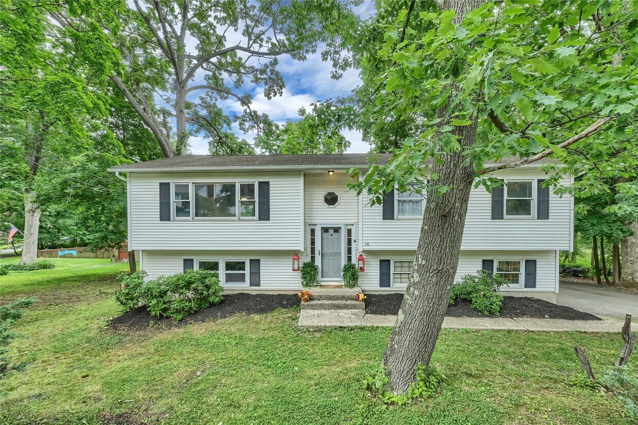 Primary Photo - 58 Edgewood Dr