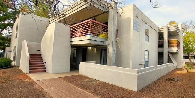 Building Photo - VERY NICE & AFFORDABLE 2 BED / 2 BATH CONDO – W/D, PATIO, POOL!
