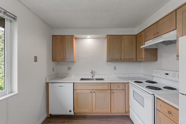 Building Photo - 141 16th St