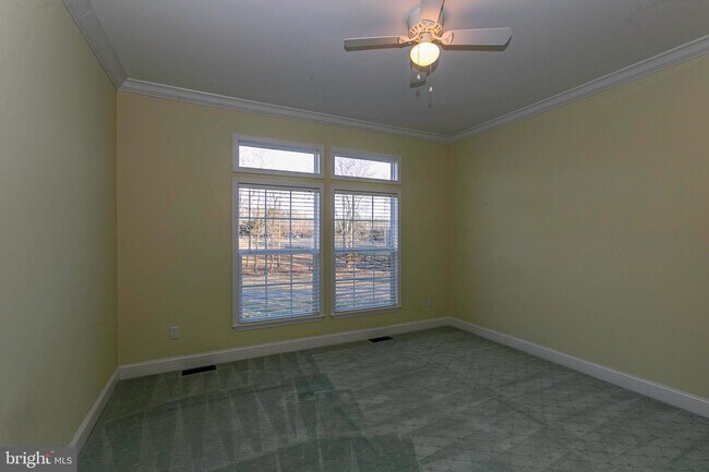 Foto del edificio - 322 Storck Rd