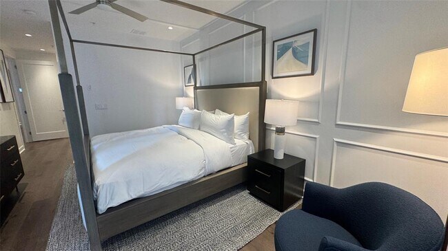 Building Photo - 82 Island Dr