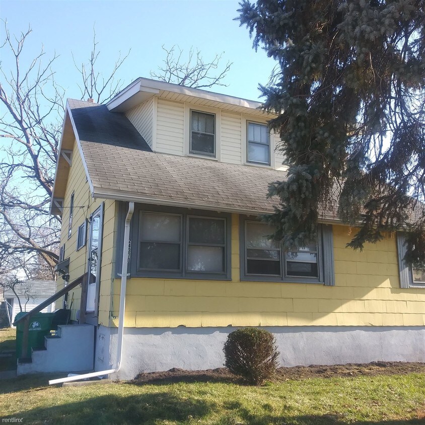 Primary Photo - 2 br, 1 bath House - 24370 Fern Ave
