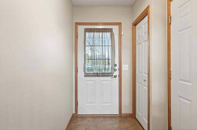 Building Photo - 7104 Merrimac Ln N