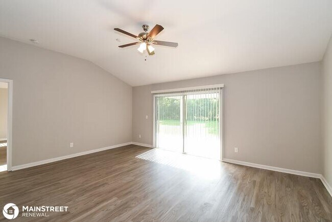 Building Photo - 10296 Lancashire Dr E, Jacksonville, FL 32219
