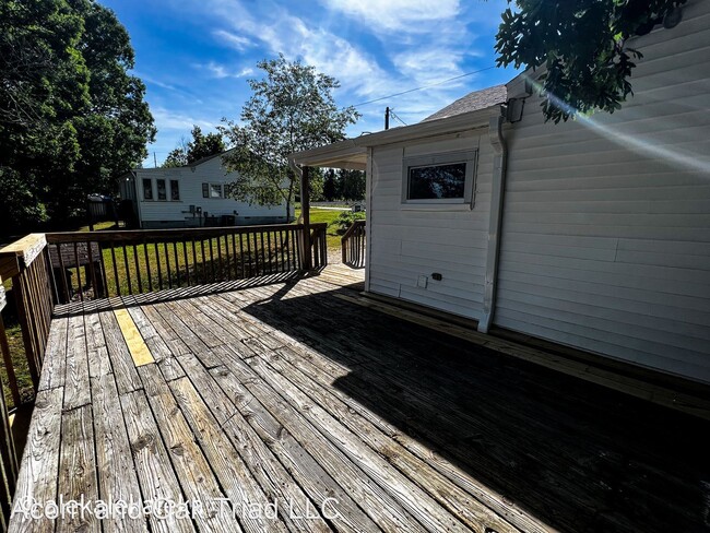 Building Photo - 2 br, 1 bath House - 8118 Walnut Cove Road