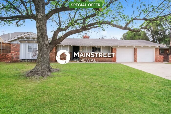 Foto principal - 3 Bedroom Pet-Friendly Home in OKLAHOMA CI...
