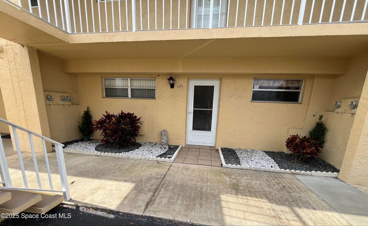 Foto principal - 2135 N Courtenay Pkwy