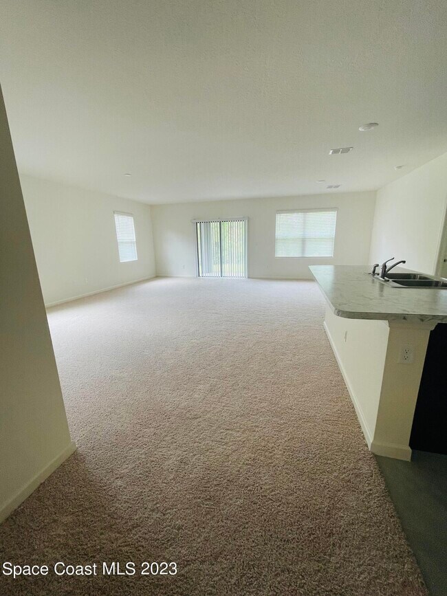 Foto del edificio - 5102 Talbot Blvd