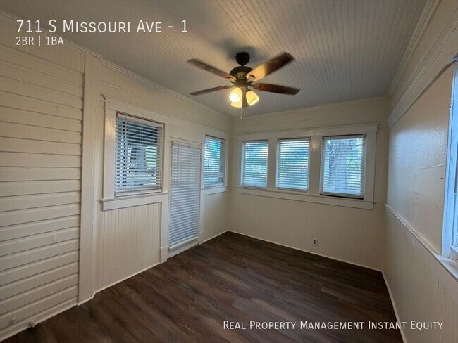 Foto del edificio - 711 S Missouri Ave