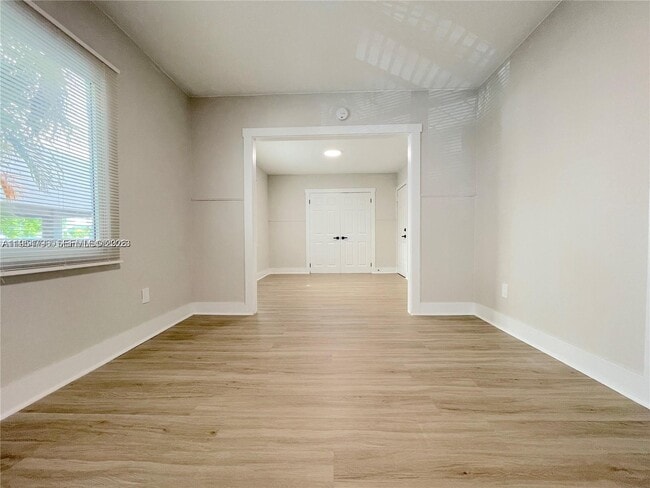 Foto del edificio - 1836 Dewey St