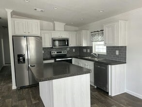Building Photo - 15777 Bolesta Rd