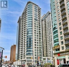 Building Photo - 242-2242 Rideau St