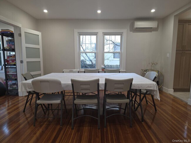 Foto del edificio - 325 Pacific Ave