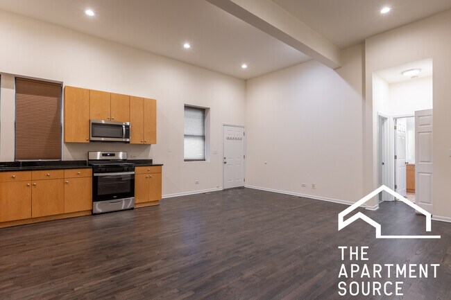 Foto del edificio - 1260 N Greenview Ave