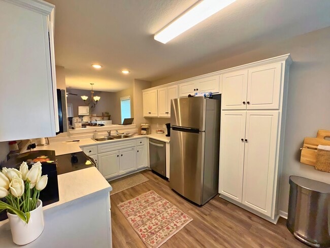 Building Photo - 416 Andover Dr