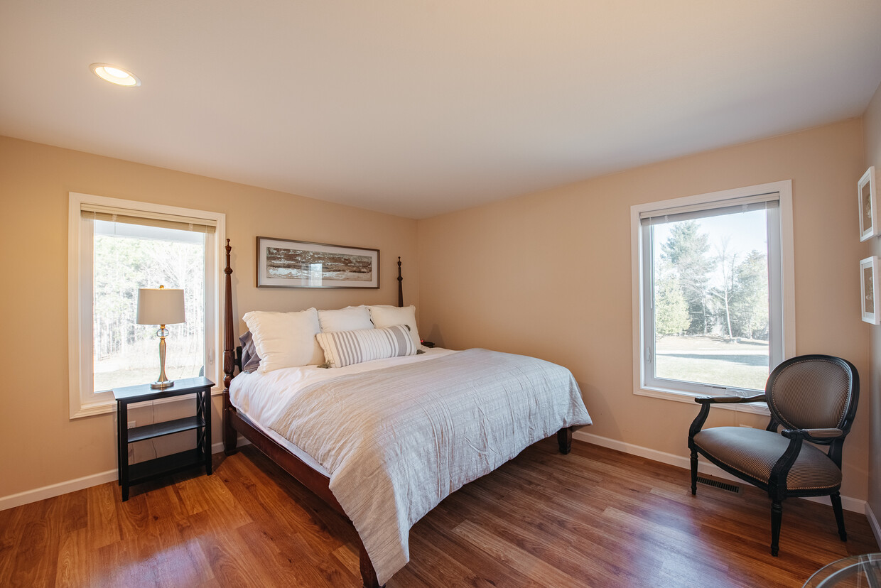 Foto principal - 8114 Sayler Rd