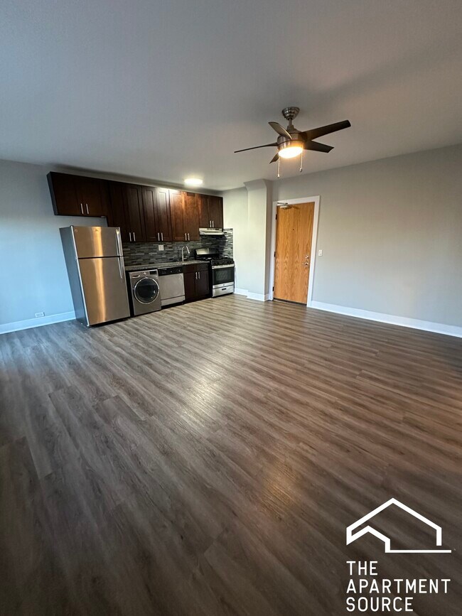 Building Photo - 730 Judson Ave