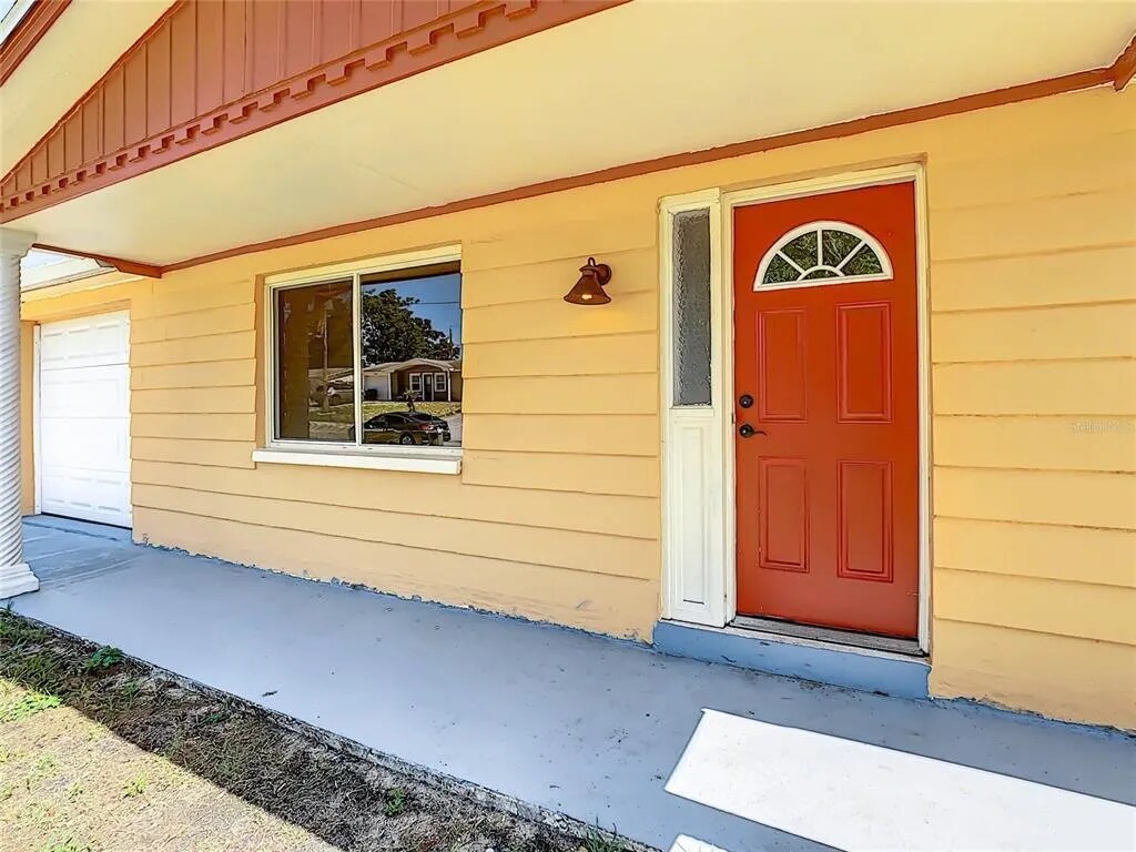 Foto principal - 4239 Ridgefield Ave