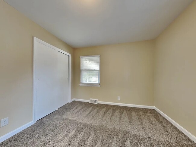 Foto del edificio - 4214 Prairie Ave