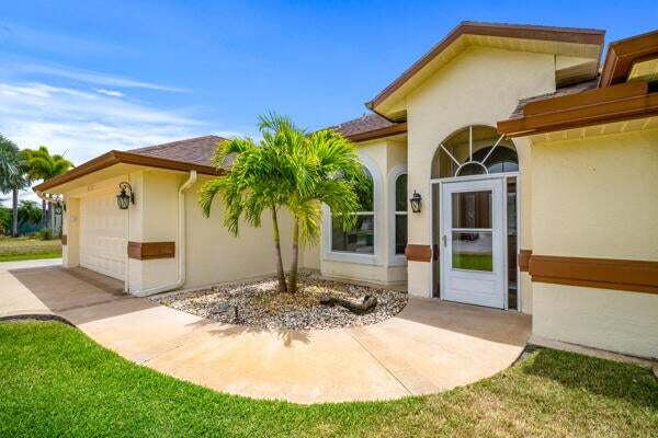 Photo - 5777 NW Eskimo Cir House