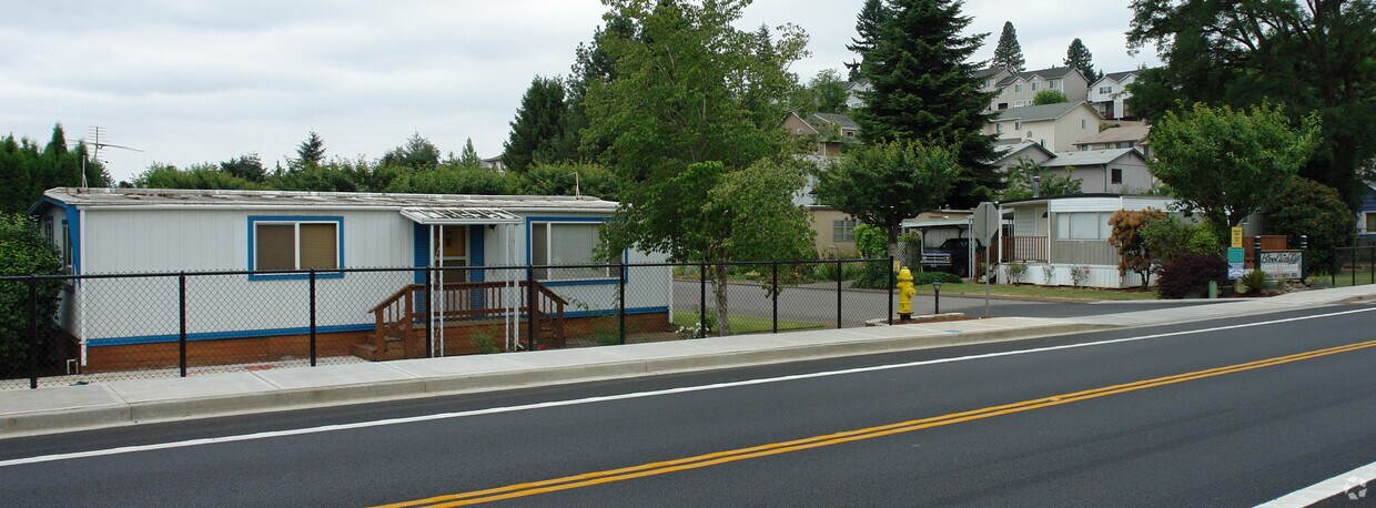 Building Photo - 1652 Wiltsey Rd SE